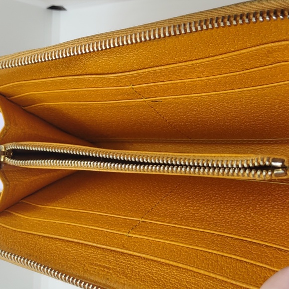 Authentic Prada Saffiano Yellow Leather Zippy Wallet - Picture 3 of 8